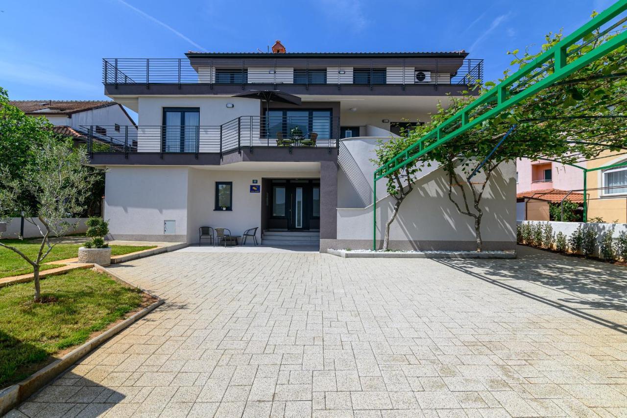 Villa Ida روفينج المظهر الخارجي الصورة